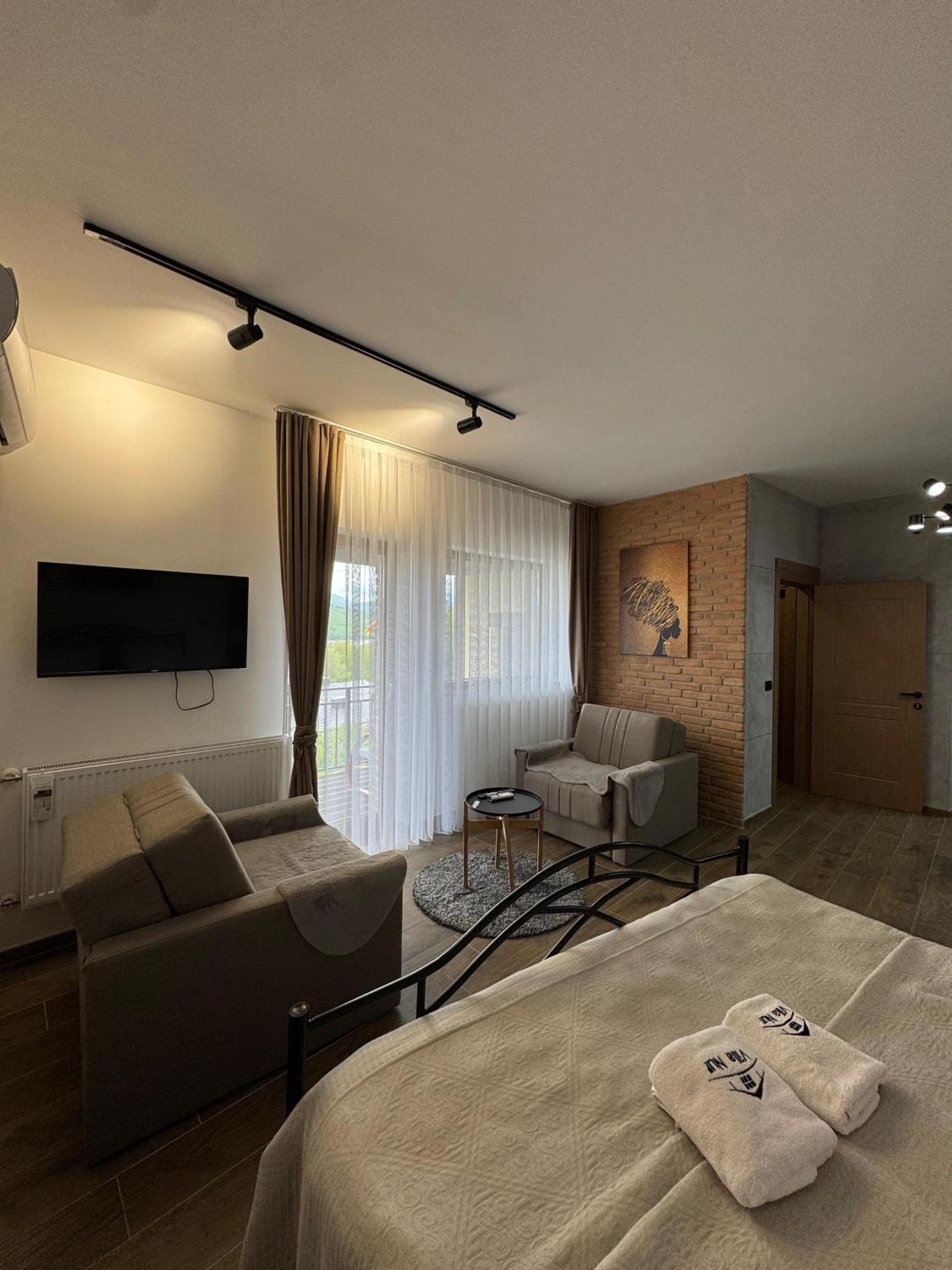 Villa Nur - Lake View Apartaments Mavrovi Anovi Dış mekan fotoğraf