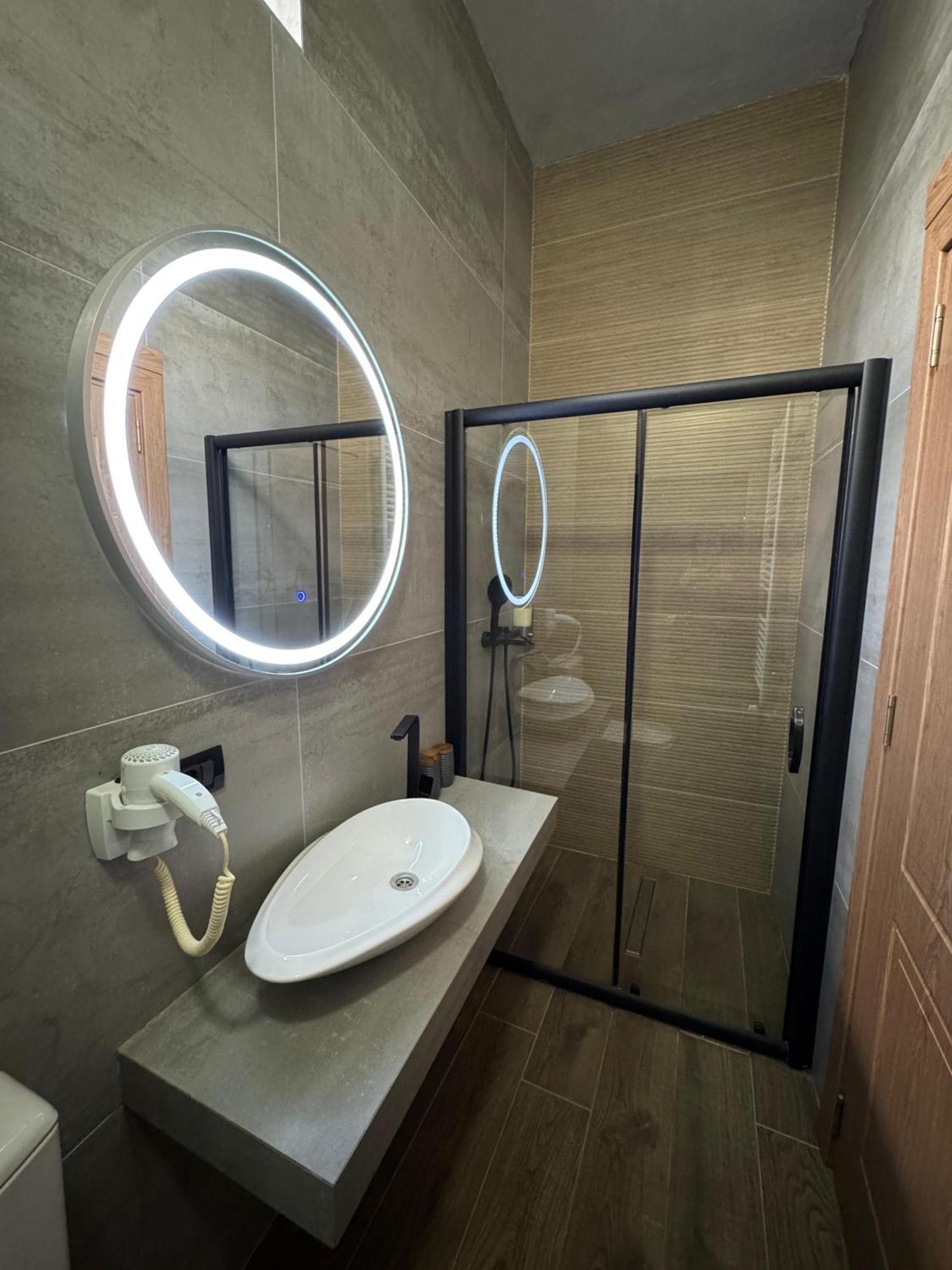 Villa Nur - Lake View Apartaments Mavrovi Anovi Dış mekan fotoğraf